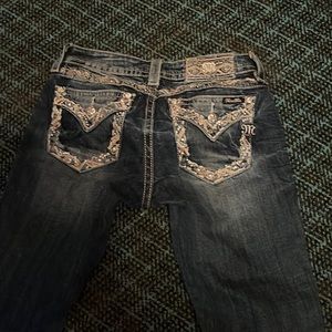 Miss me capris size 28